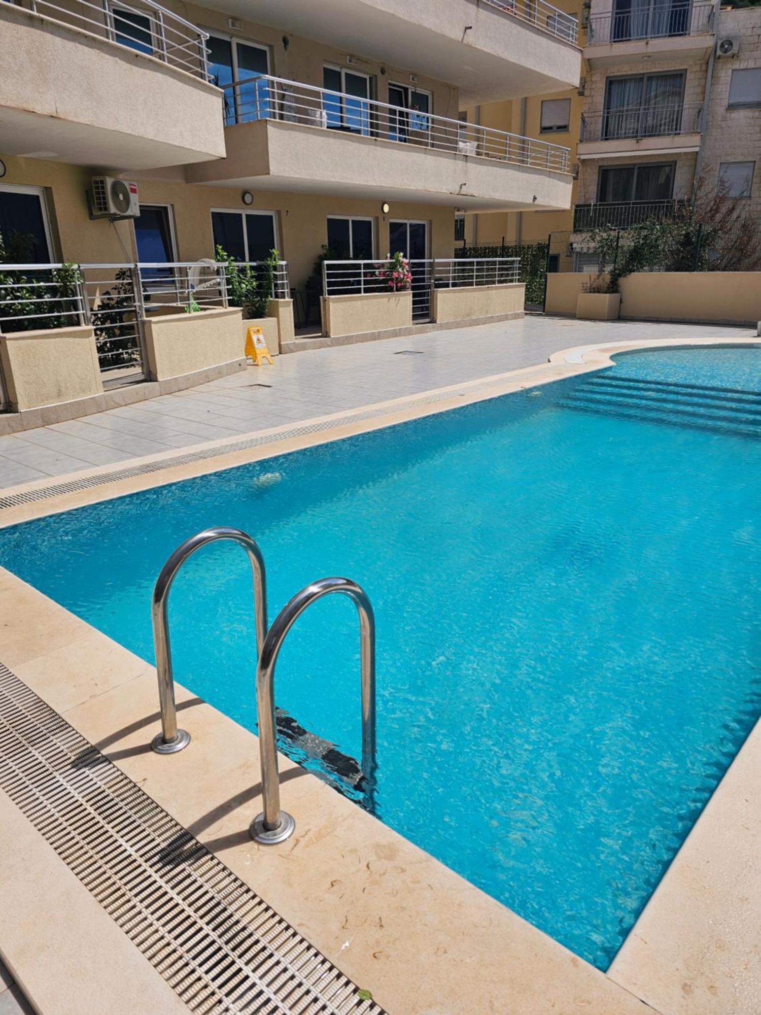 Anja & Ogo Apartments Sea View & Pool Petrovac 外观 照片